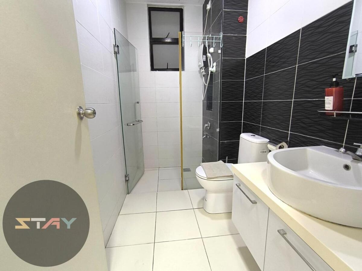 Platino Comfort 2bed Netflix Paradigm Mall By Pangsapuri *