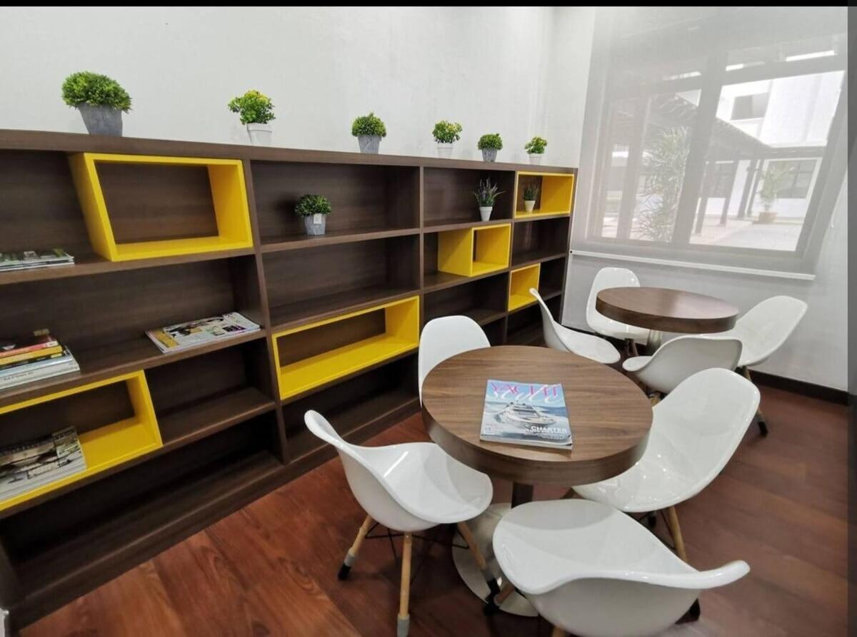 Platino Comfort 2bed Netflix Paradigm Mall By * Johor Bahru