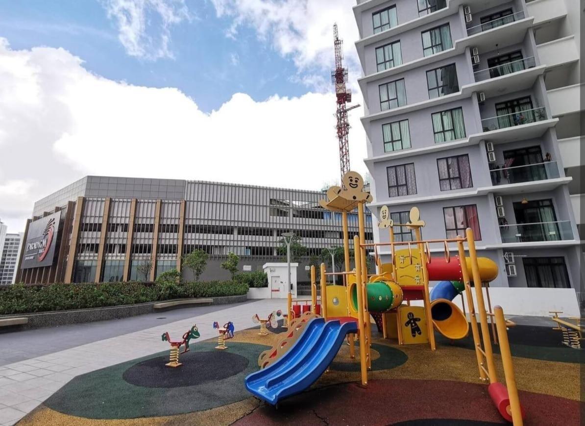 Pangsapuri Platino Comfort 2bed Netflix Paradigm Mall By *